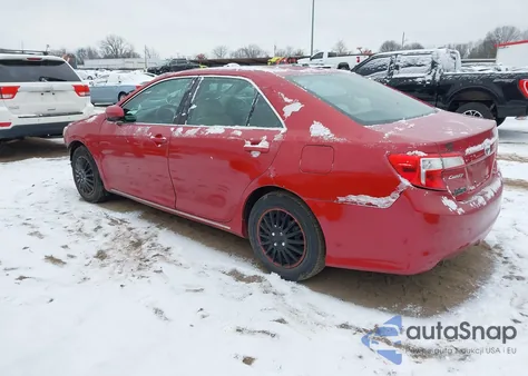 2013 Toyota Camry Le z USA, uszkodzony, nr VIN 4T1BF1FKXDU708627